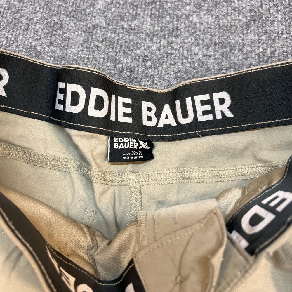 Eddie Bauer Pants Mens 32x29 Beige Cargo Microfiber Regular Fit Travel Outdoor - Picture 5 of 11
